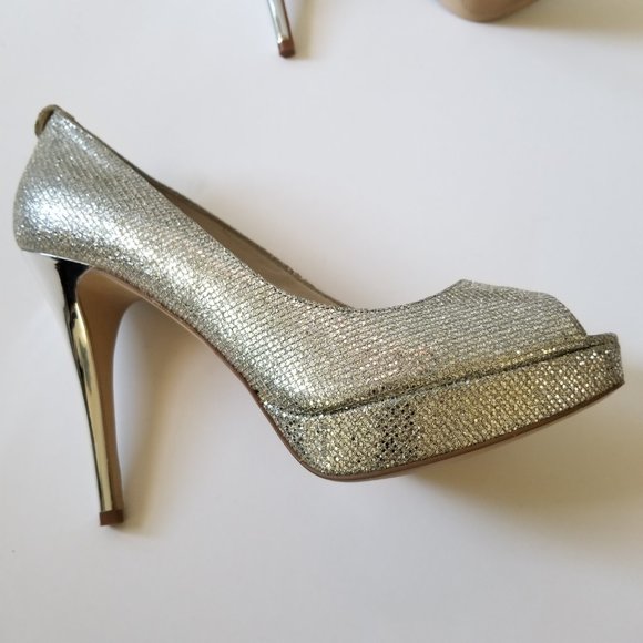 Michael Kors York Platform Silver Glitter Pumps, Heels  (size 8) - Picture 9 of 10